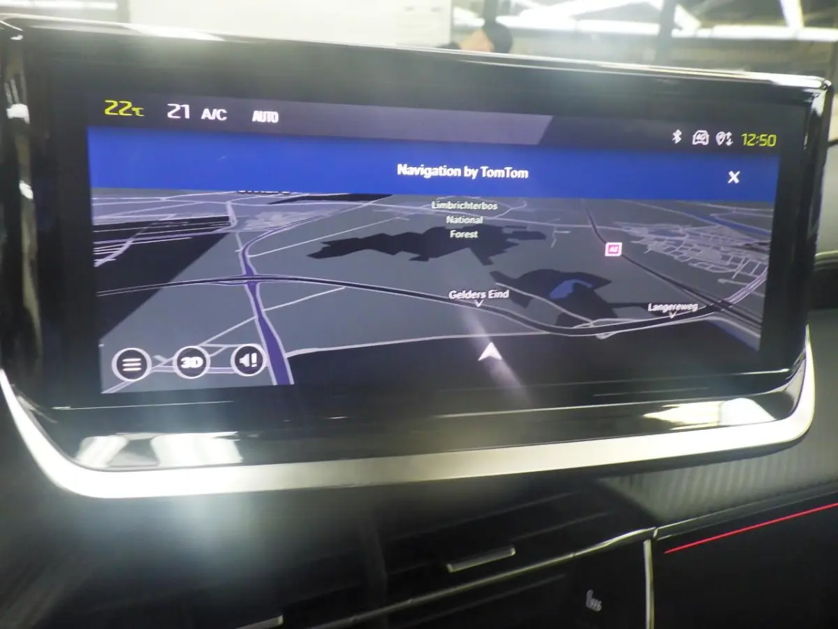 EV GT Avantage 54 kWh | Fase 3 laden | SOH 98% | Massage | Luxe stoelen | Warmtepomp | Navigatie | NL auto | 17.500km |