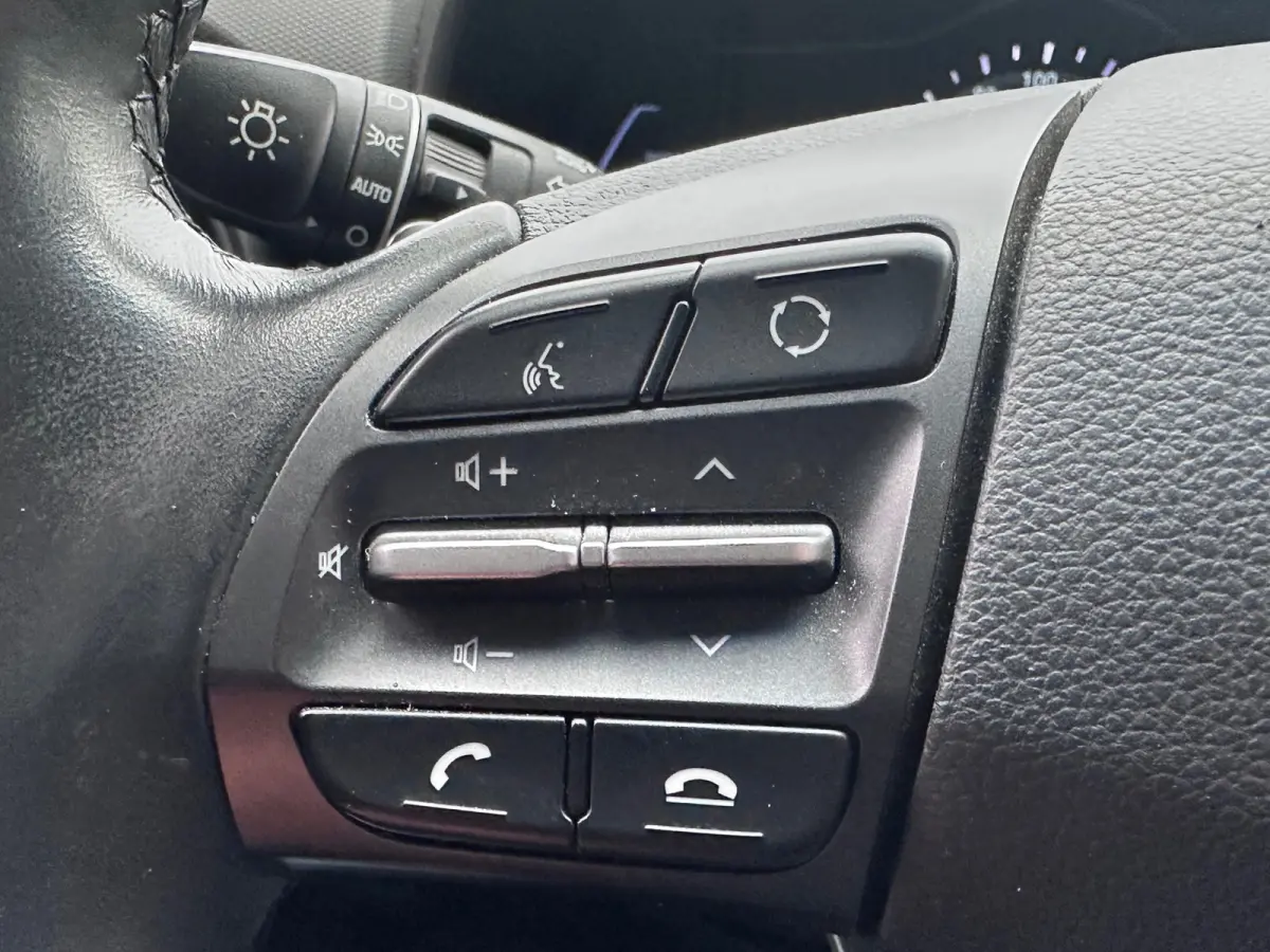 EV Comfort 64 kWh FASE 3| SOH 100% 1E EIG|ORG NL AUTO |A.CARPLAY|CAMERA|ADAPT.CRUISE|LANE ASSIST|PARKING.SNRS|KEYLE