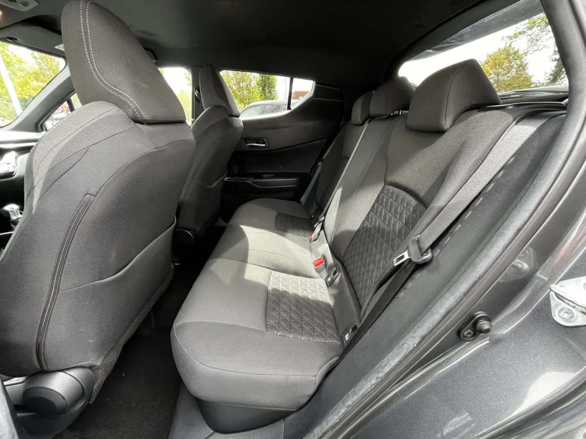 1.8 Hybrid First Edition Automaat | Afn. trekhaak | Dodehoek | Camera | Carplay/Android Auto | Keyless | etc. etc.