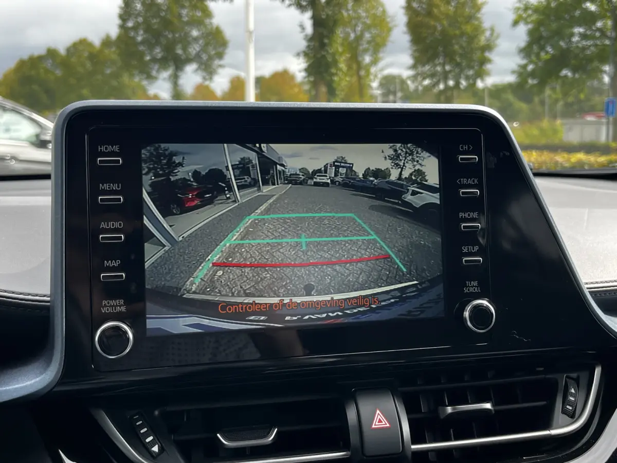 1.8 Hybrid First Edition Automaat | Afn. trekhaak | Dodehoek | Camera | Carplay/Android Auto | Keyless | etc. etc.