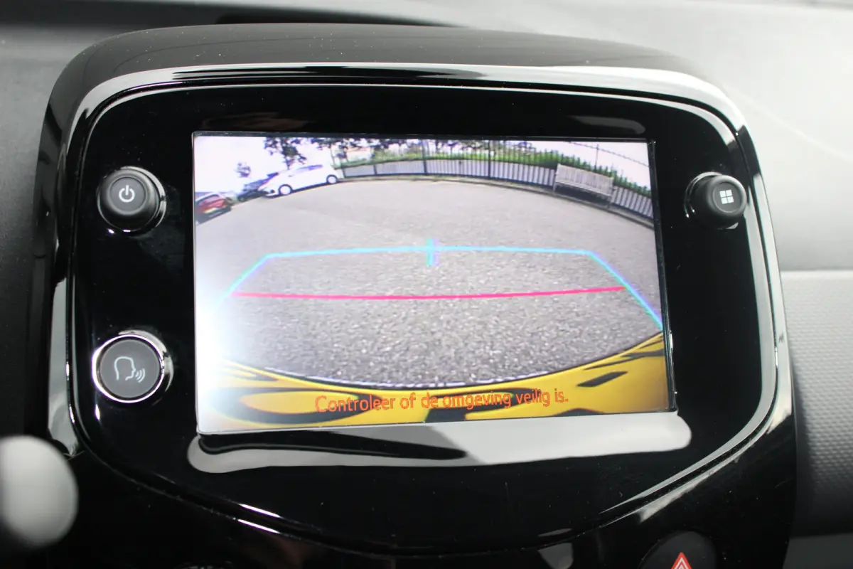1.0 e-VTi Allure | Navi by app | Camera | Climate control | All season | Extra geinte ramen | Lichtmetaal |