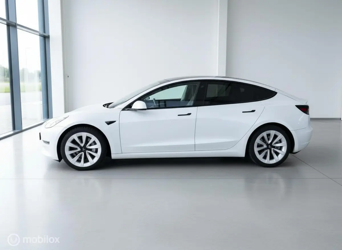Long Range AWD 75 kWh | SOH 91% MOBA | Facelift | 19” | Premium Audio