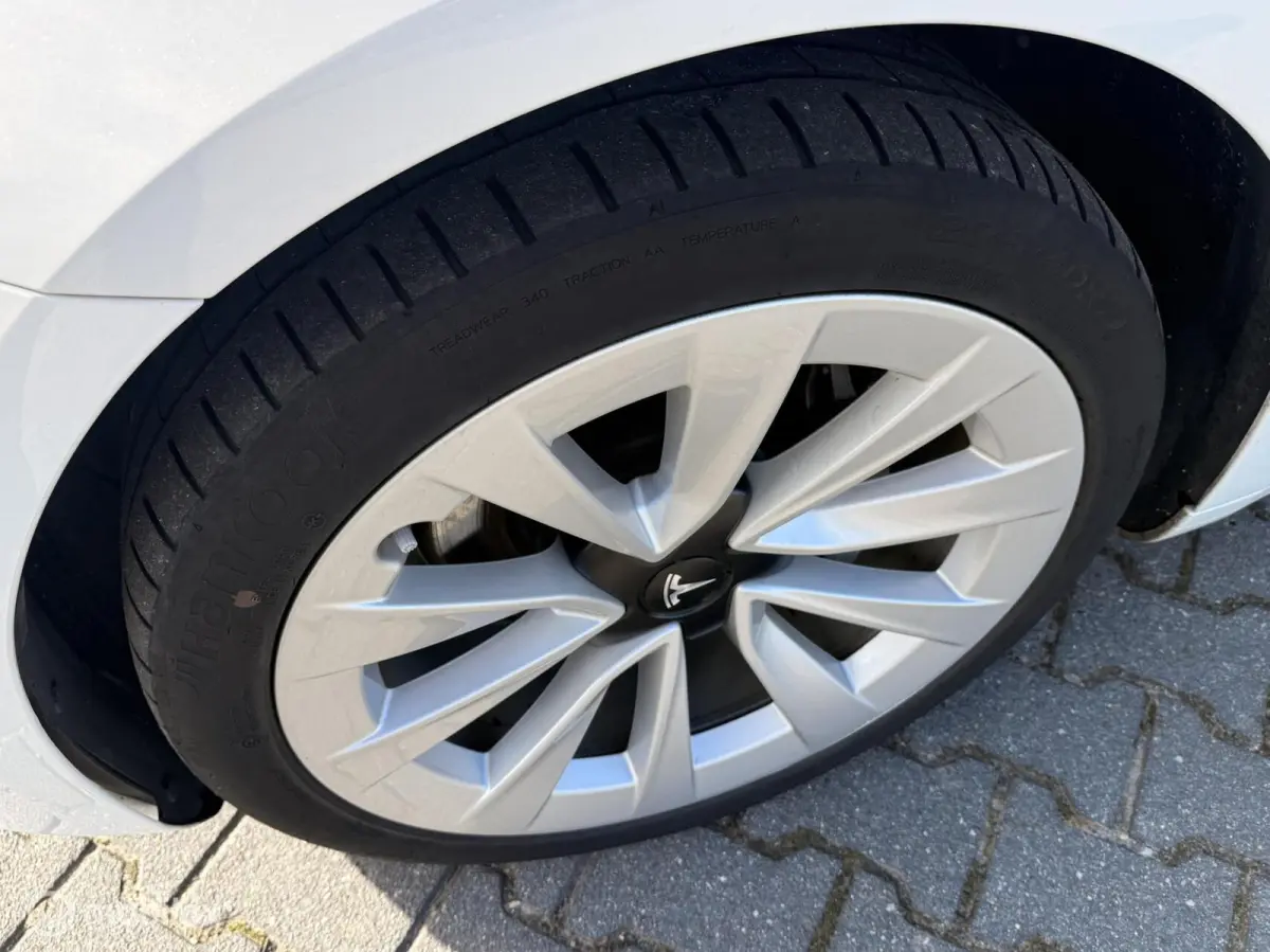 Long Range AWD 75 kWh | SOH 91% MOBA | Facelift | 19” | Premium Audio