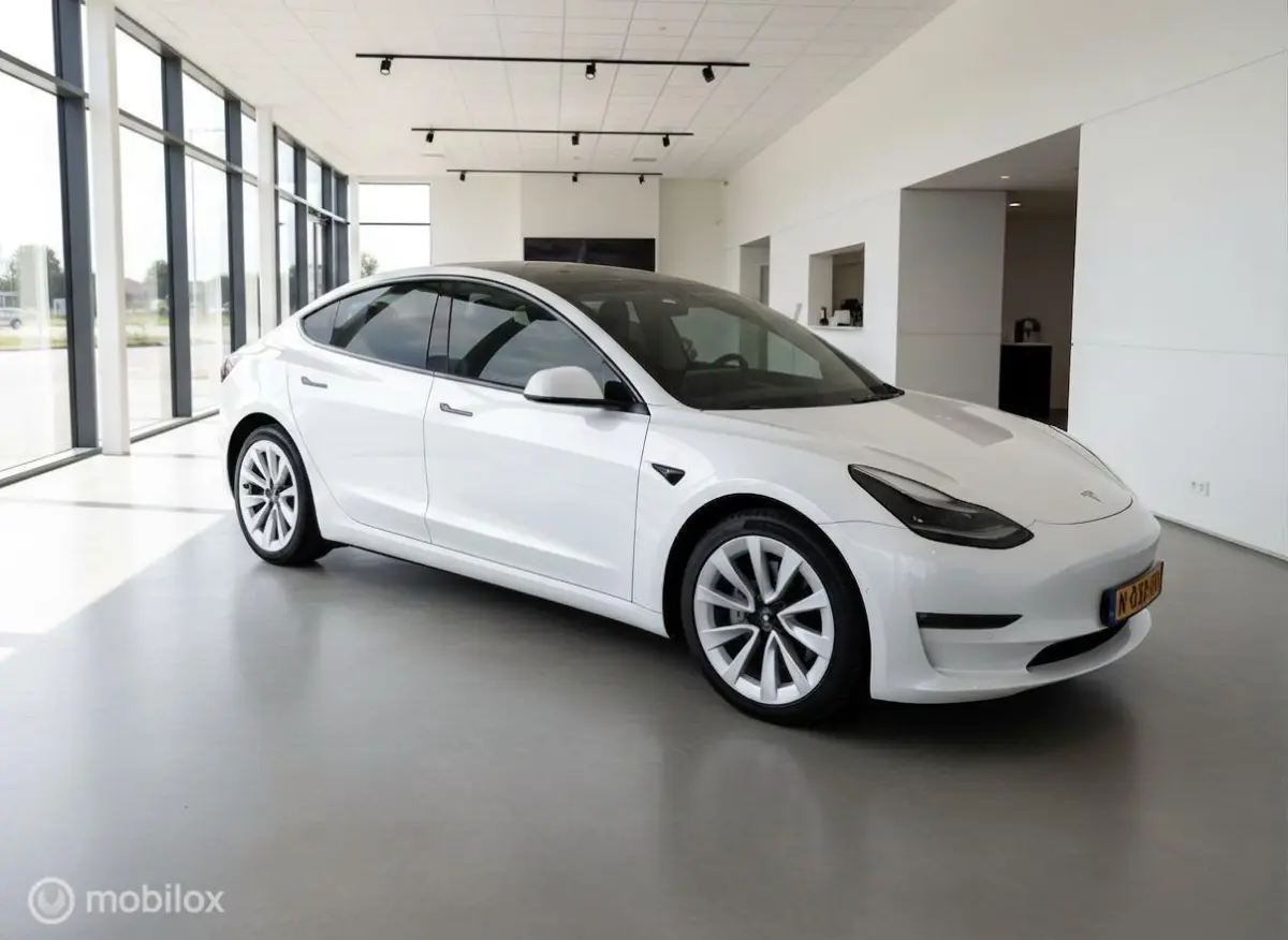 Long Range AWD 75 kWh | SOH 91% MOBA | Facelift | 19” | Premium Audio