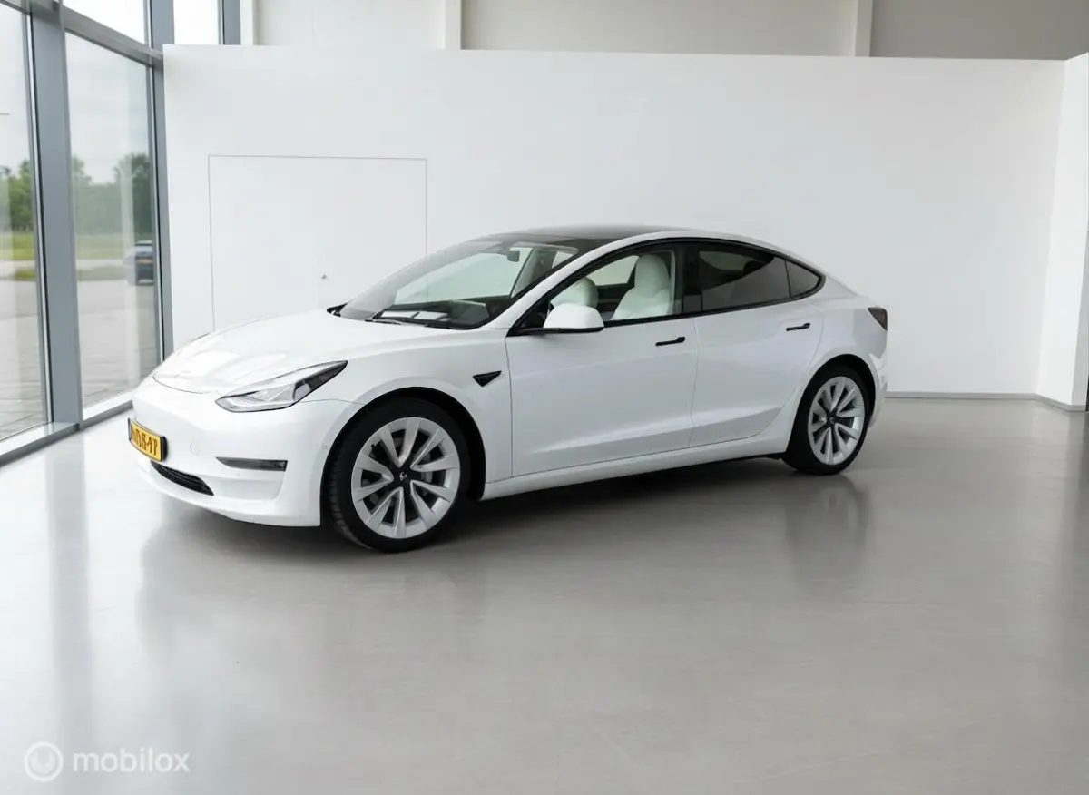 Long Range AWD 75 kWh | SOH 91% MOBA | Facelift | 19” | Premium Audio