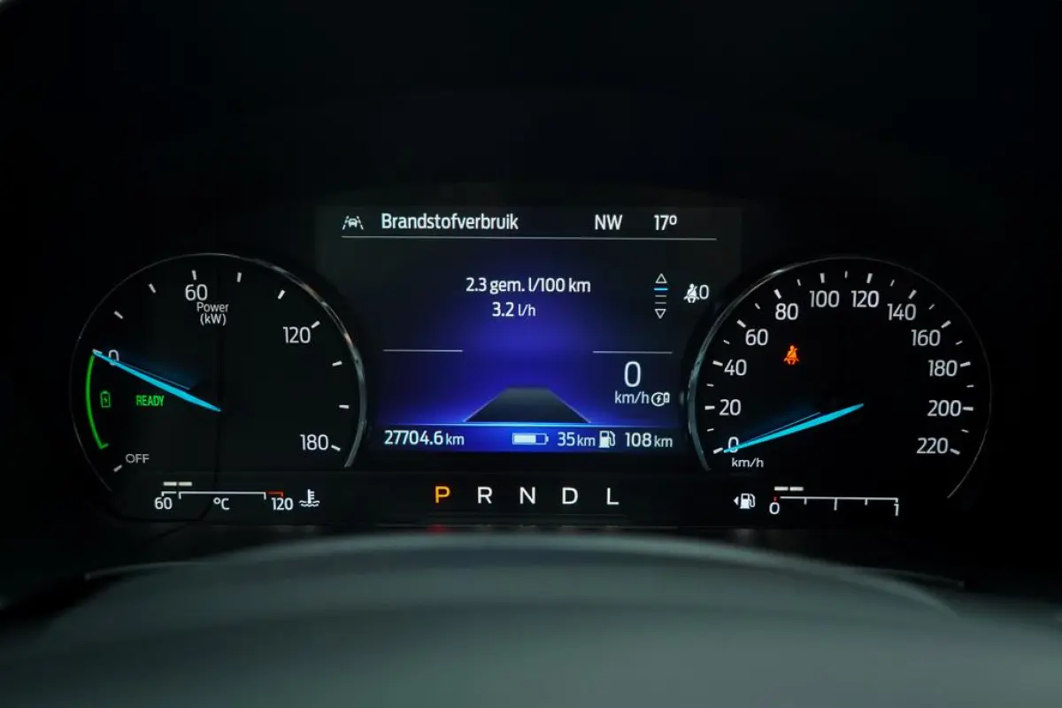 2.5 PHEV Cool&Connect / Stoelverwarming / Lage KM / Incl BTW