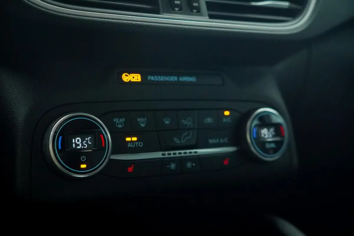 2.5 PHEV Cool&Connect / Stoelverwarming / Lage KM / Incl BTW