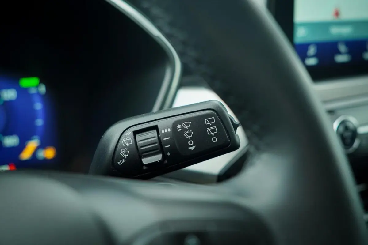 2.5 PHEV Titanium / Afneembare trekhaak / Privacy Glass / Stoelverwarming / Incl BTW