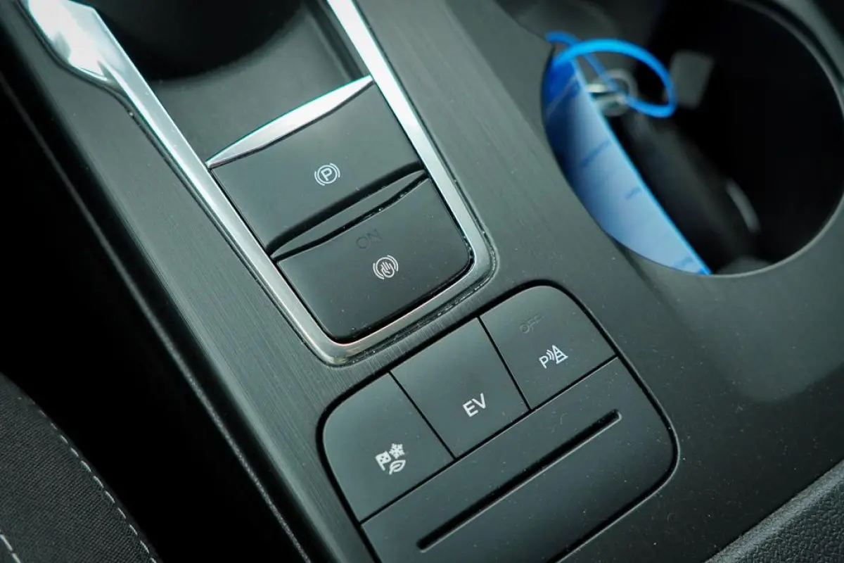 2.5 PHEV Titanium / Afneembare trekhaak / Privacy Glass / Stoelverwarming / Incl BTW