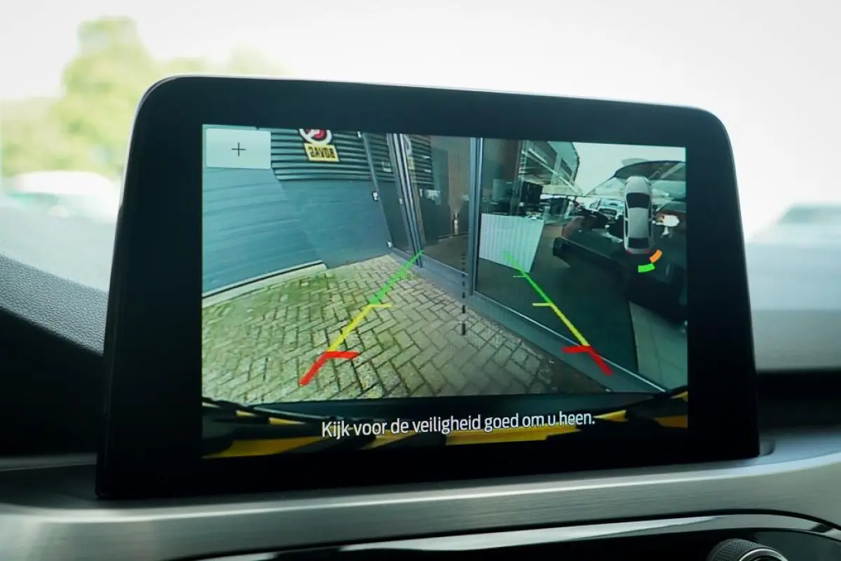 2.5 PHEV Titanium / Afneembare trekhaak / Privacy Glass / Stoelverwarming / Incl BTW