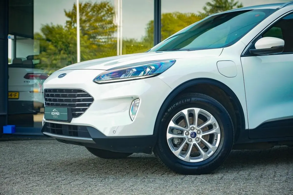 2.5 PHEV Titanium / Afneembare trekhaak / Privacy Glass / Stoelverwarming / Incl BTW