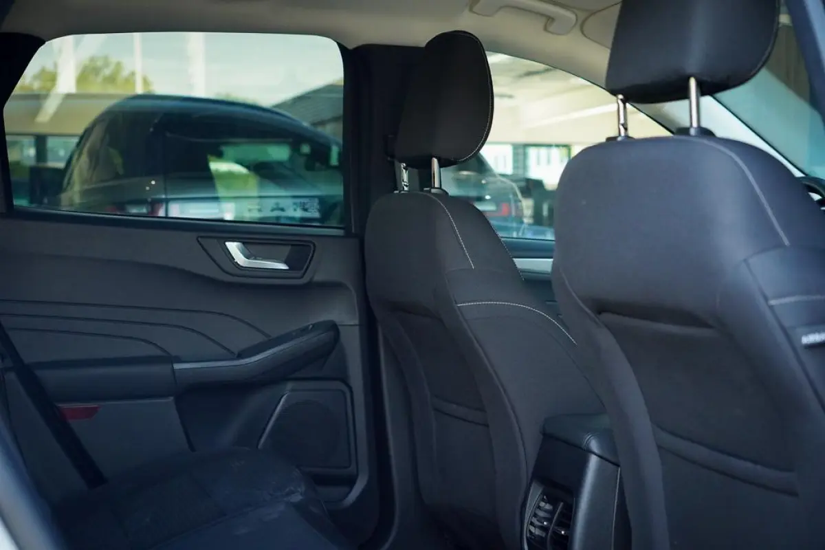 2.5 PHEV Titanium / Afneembare trekhaak / Privacy Glass / Stoelverwarming / Incl BTW