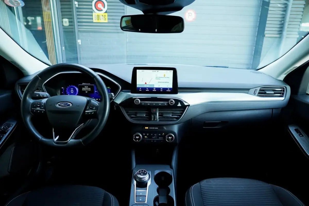 2.5 PHEV Titanium / Afneembare trekhaak / Privacy Glass / Stoelverwarming / Incl BTW