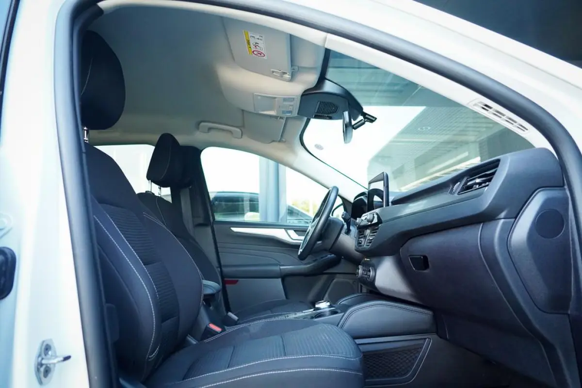 2.5 PHEV Titanium / Afneembare trekhaak / Privacy Glass / Stoelverwarming / Incl BTW