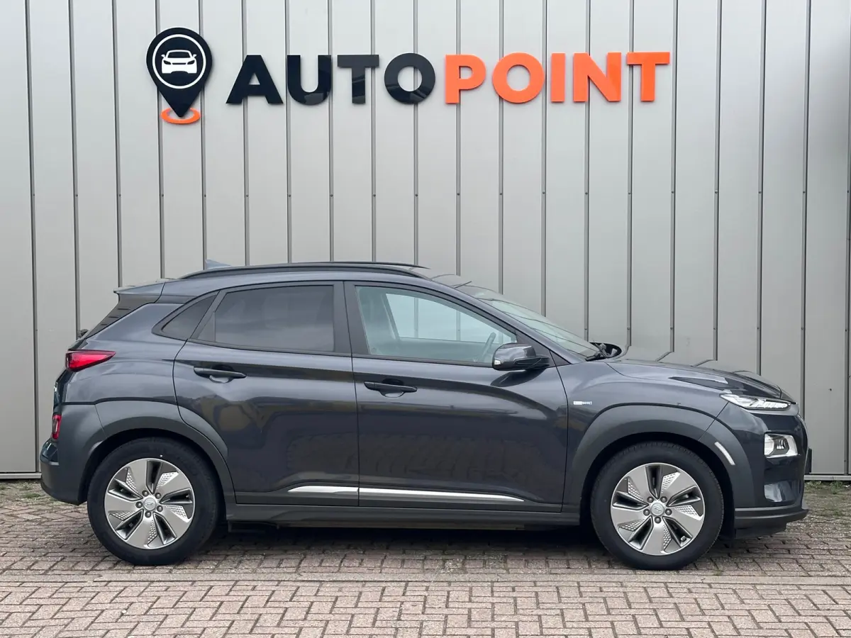 EV Premium 64 kWh SOH 100% TREKHAAK FASE 3 HEAD-UP LEER EL STOELEN