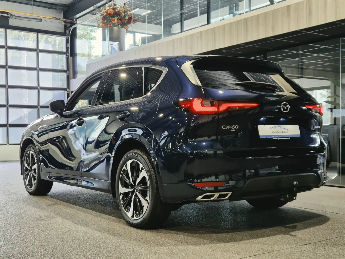 2.5 e-SkyActiv PHEV Takumi Bose | HUD | el Trekhaak | 360 Camera | Leder