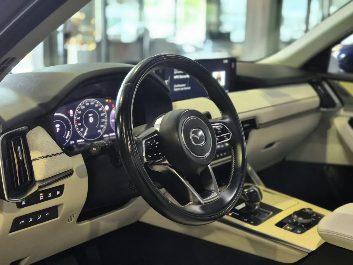 2.5 e-SkyActiv PHEV Takumi Bose | HUD | el Trekhaak | 360 Camera | Leder