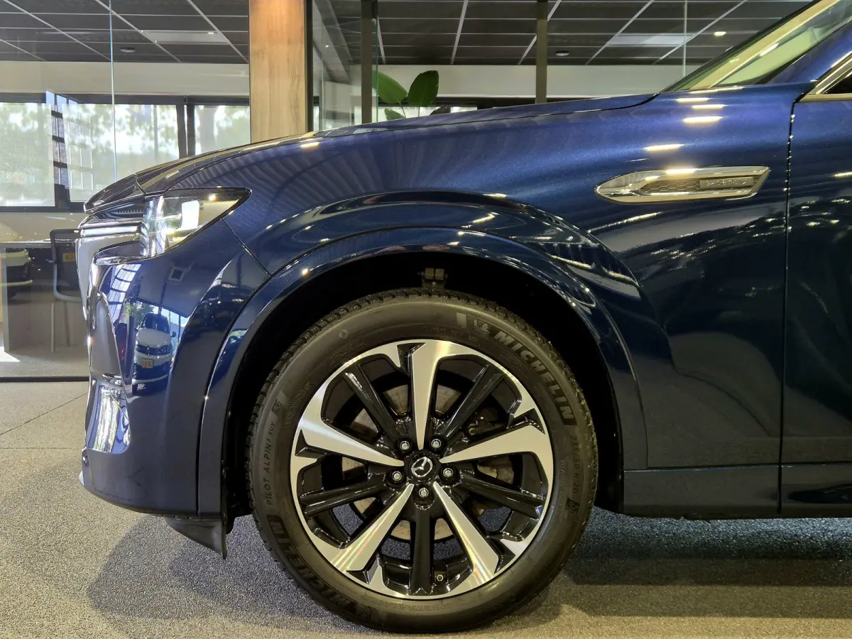 2.5 e-SkyActiv PHEV Takumi Bose | HUD | el Trekhaak | 360 Camera | Leder