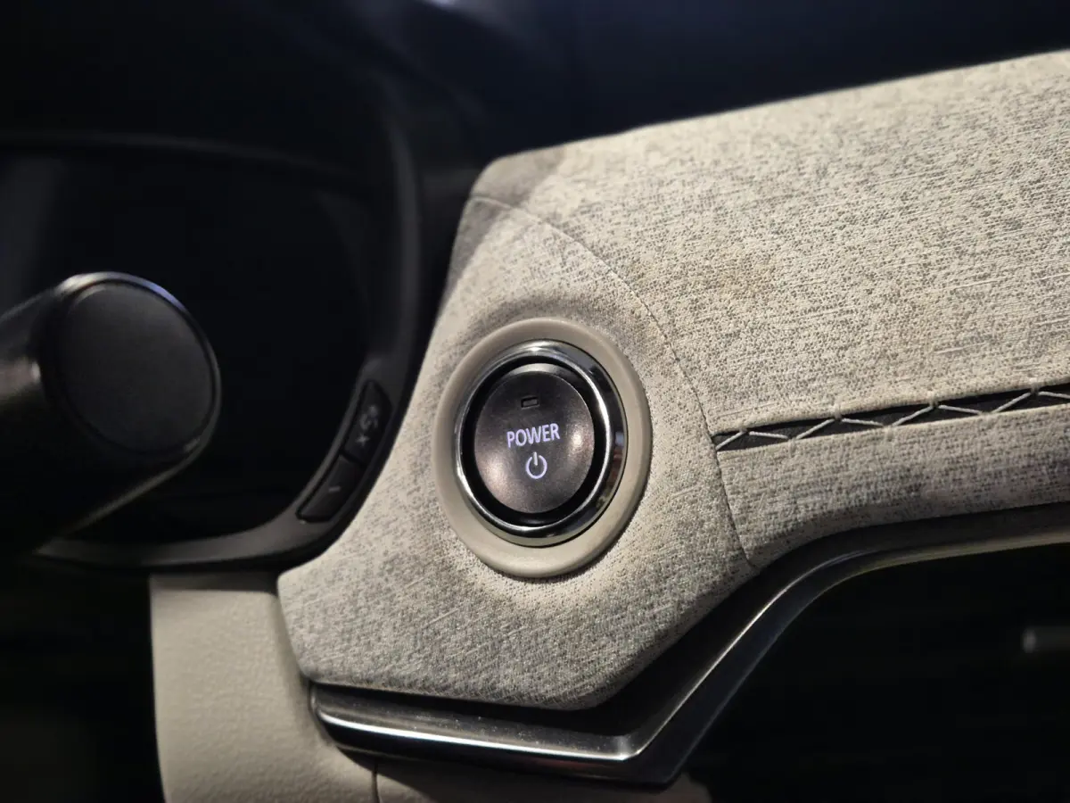 2.5 e-SkyActiv PHEV Takumi Bose | HUD | el Trekhaak | 360 Camera | Leder