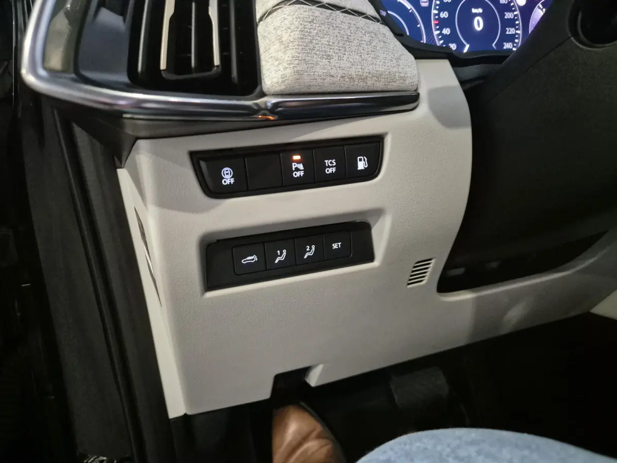 2.5 e-SkyActiv PHEV Takumi Bose | HUD | el Trekhaak | 360 Camera | Leder