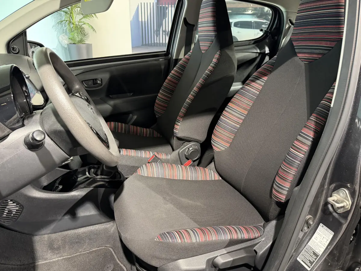1.0 VTi Feel | Camera | Apple carplay & Android Auto | BOM VOL!