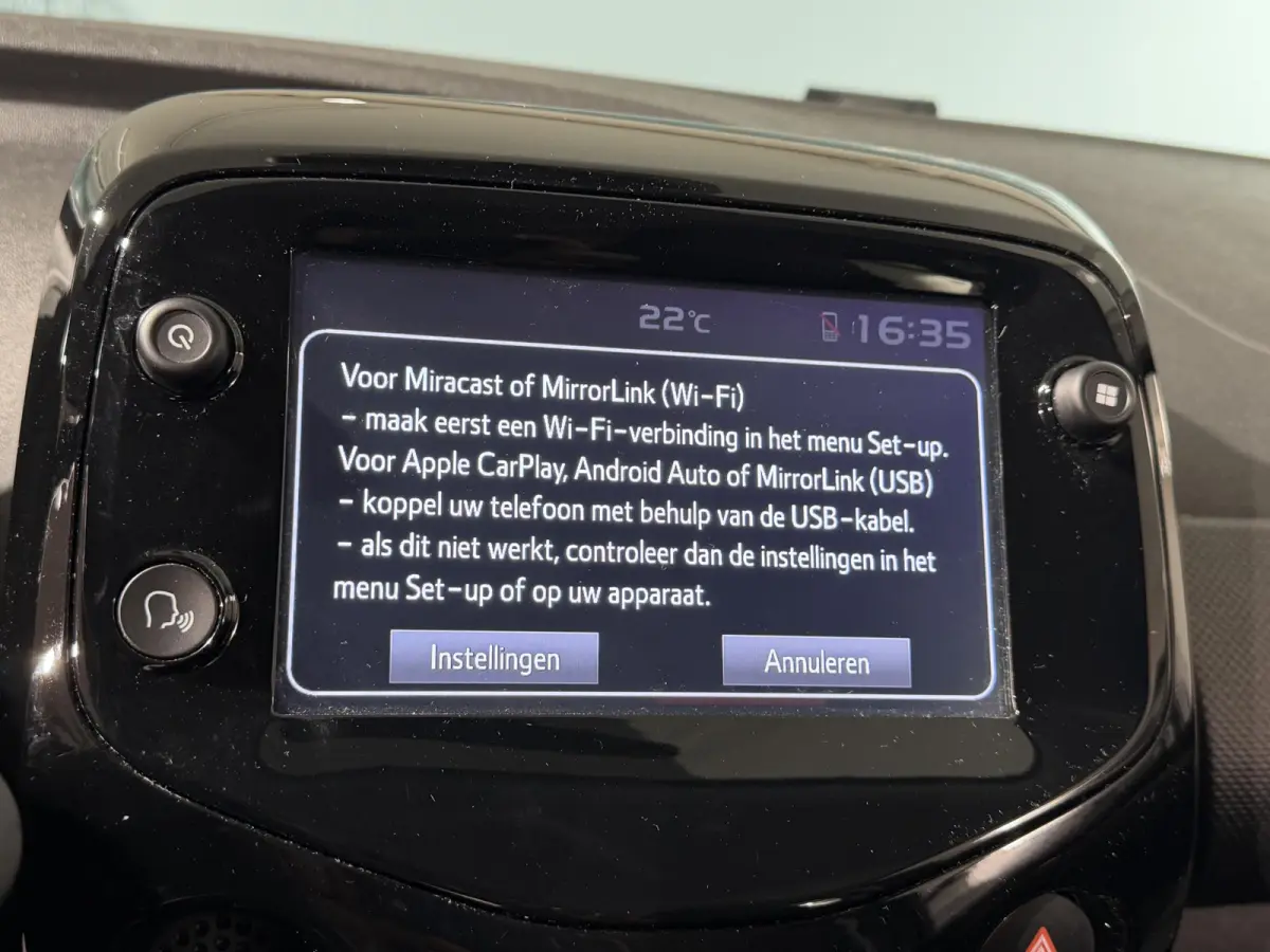 1.0 VTi Feel | Camera | Apple carplay & Android Auto | BOM VOL!