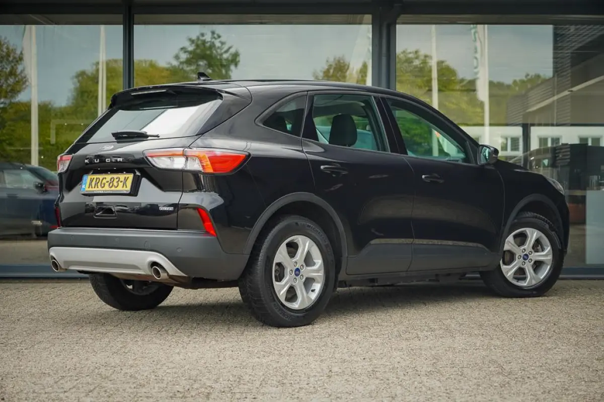 2.5 PHEV Titanium / Winter Pack / Zwart Metallic / Incl BTW