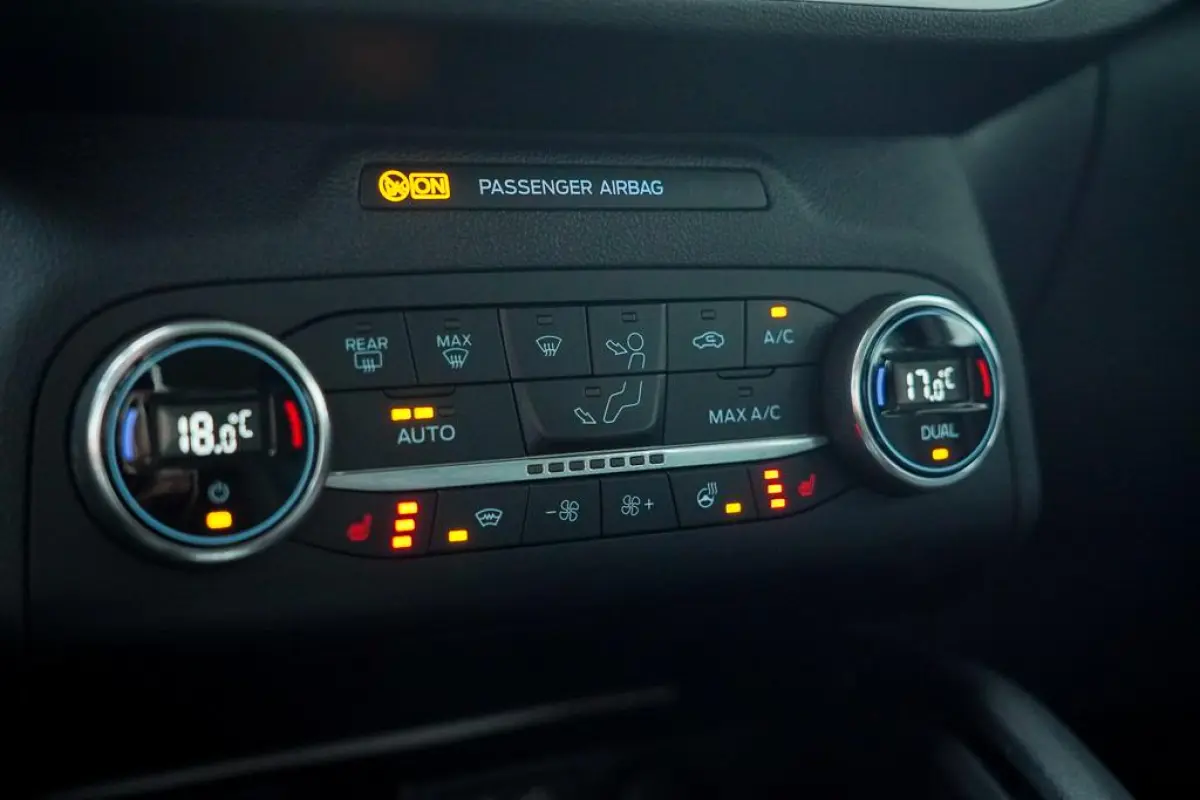 2.5 PHEV Titanium / Winter Pack / Zwart Metallic / Incl BTW