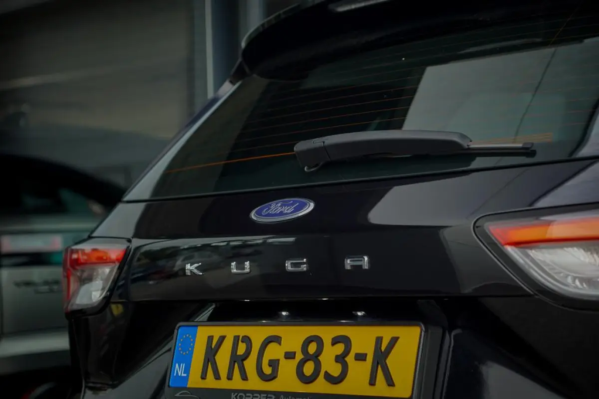 2.5 PHEV Titanium / Winter Pack / Zwart Metallic / Incl BTW
