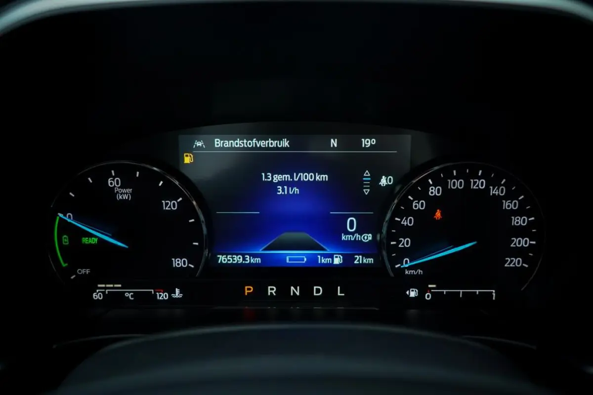 2.5 PHEV Titanium / Winter Pack / Zwart Metallic / Incl BTW