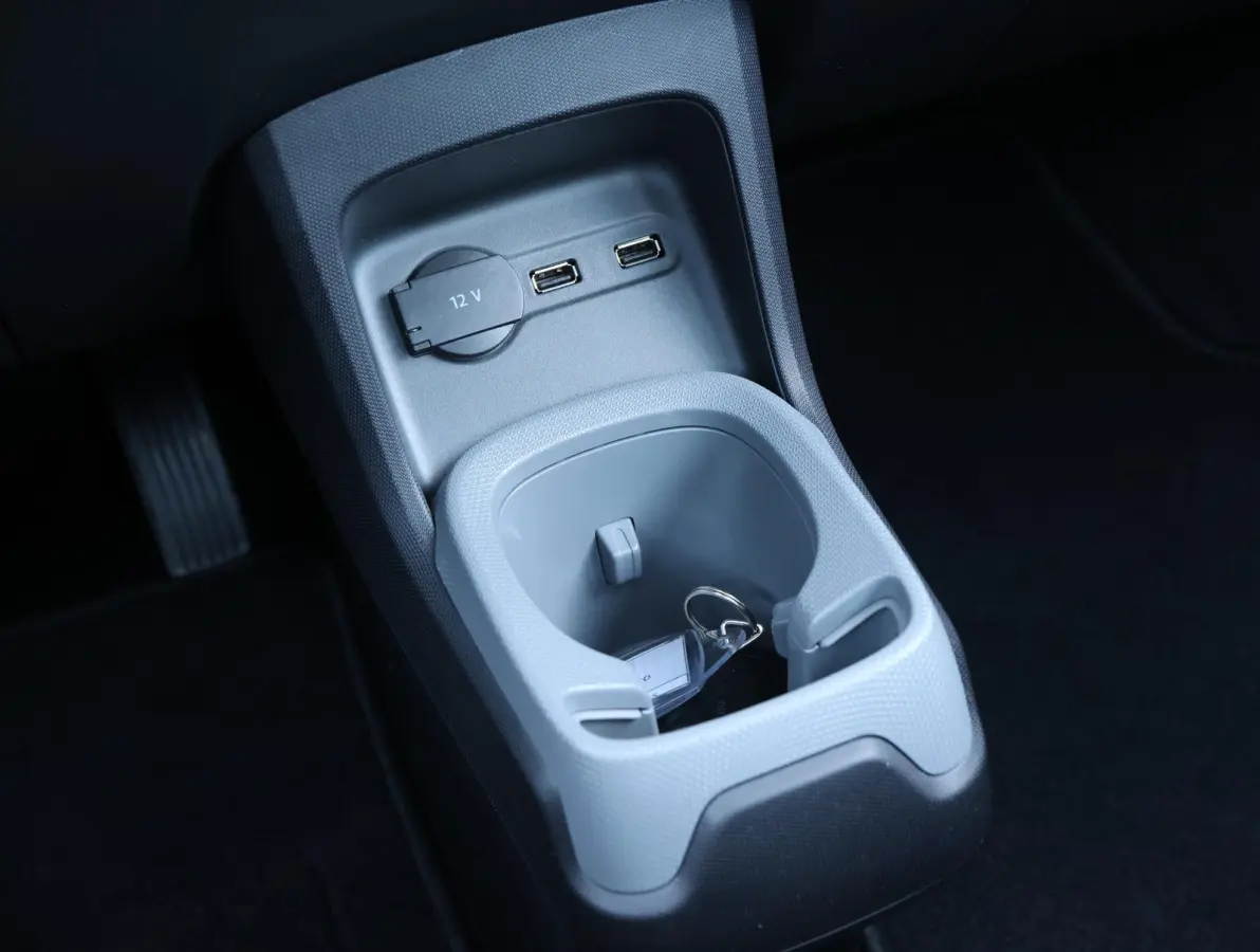 Design 37.3 kWh 1e Eigenaar | ACCU 100% | Keyless | Camera | 15" LMV
