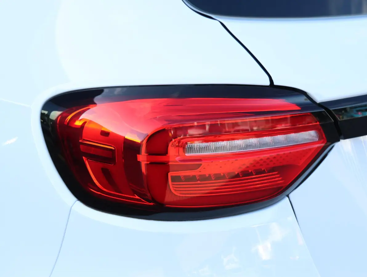 Design 37.3 kWh 1e Eigenaar | ACCU 100% | Keyless | Camera | 15" LMV