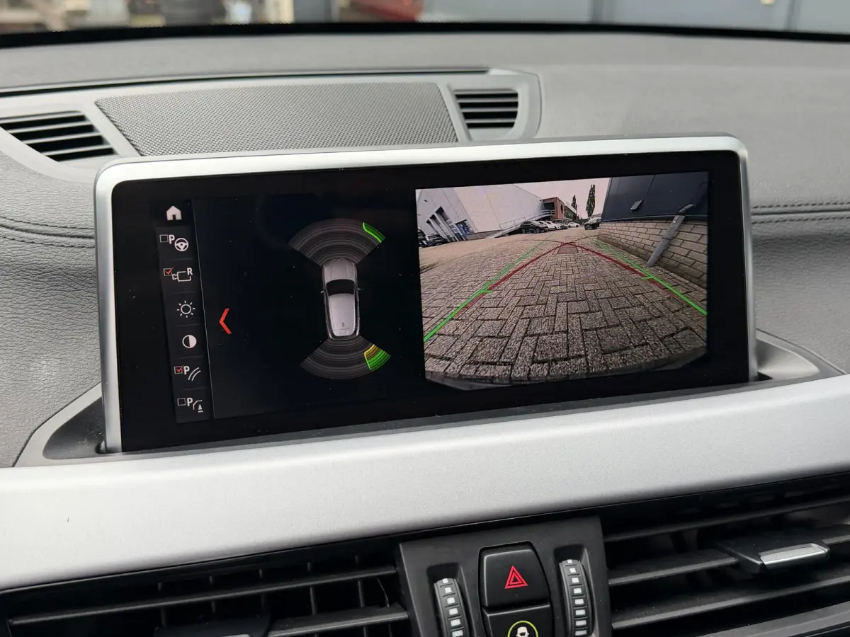 xDrive25e 18"/Leder/Harman Kardon/Camera/Apple Carplay & Android Auto