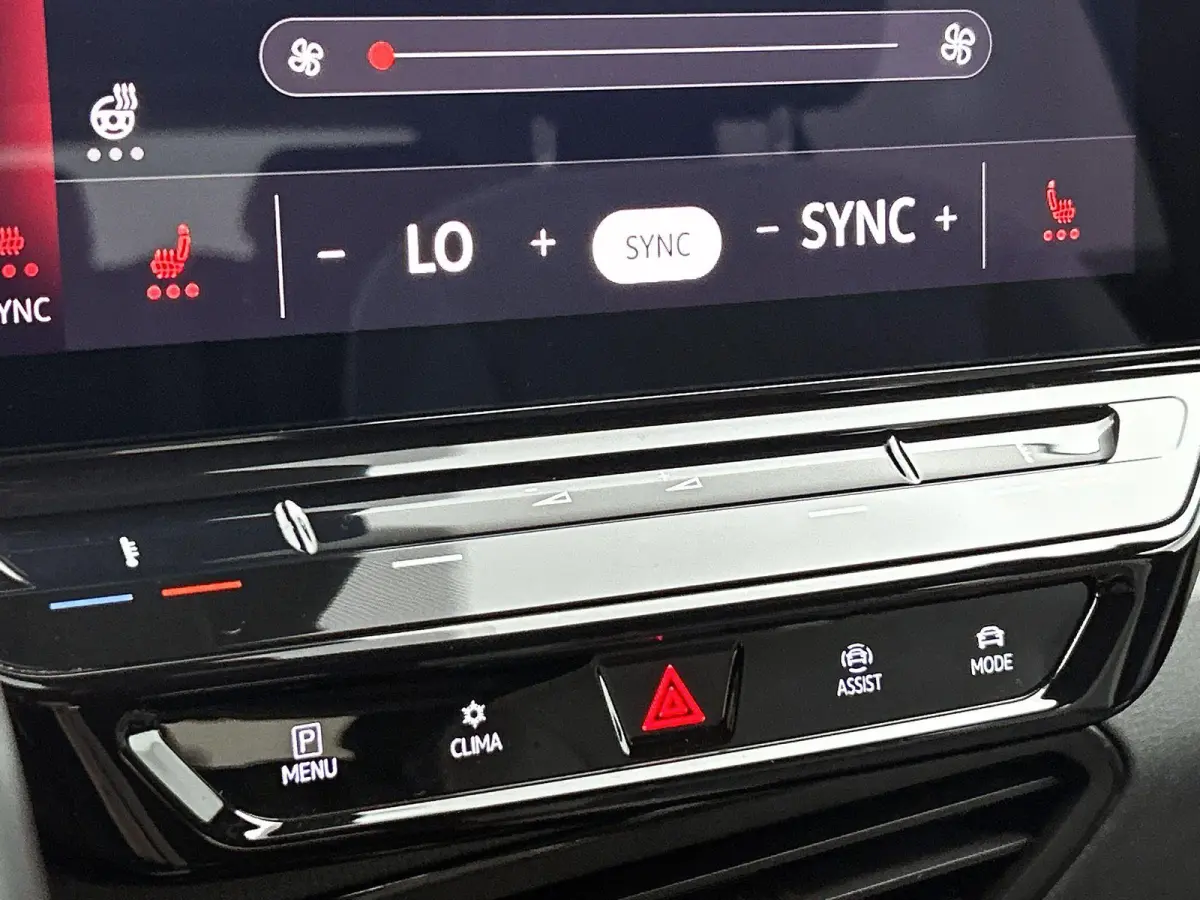First Plus 58 kWh | 204 PK | SoH 91,21% | Apple Carplay/Android Auto | navigatiesysteem full map | Achteruitrijcamera | DAB ontvanger | Cruise control adaptief met Stop&Go |