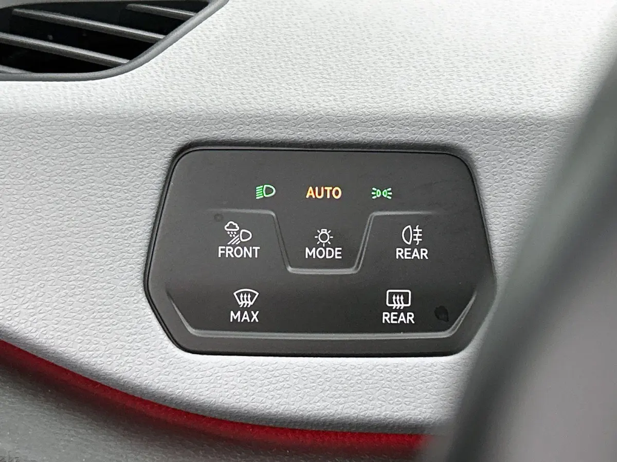 First Plus 58 kWh | 204 PK | SoH 91,21% | Apple Carplay/Android Auto | navigatiesysteem full map | Achteruitrijcamera | DAB ontvanger | Cruise control adaptief met Stop&Go |