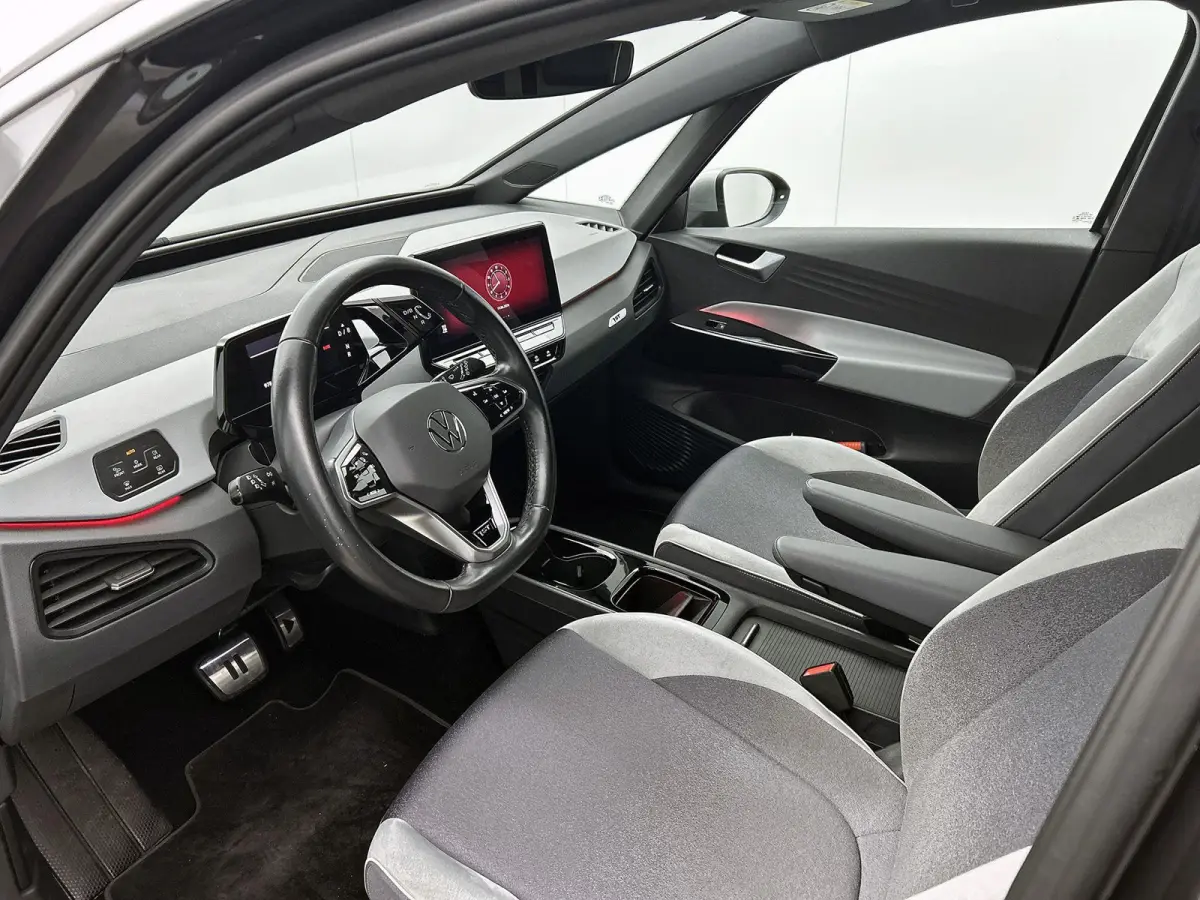 First Plus 58 kWh | 204 PK | SoH 91,21% | Apple Carplay/Android Auto | navigatiesysteem full map | Achteruitrijcamera | DAB ontvanger | Cruise control adaptief met Stop&Go |
