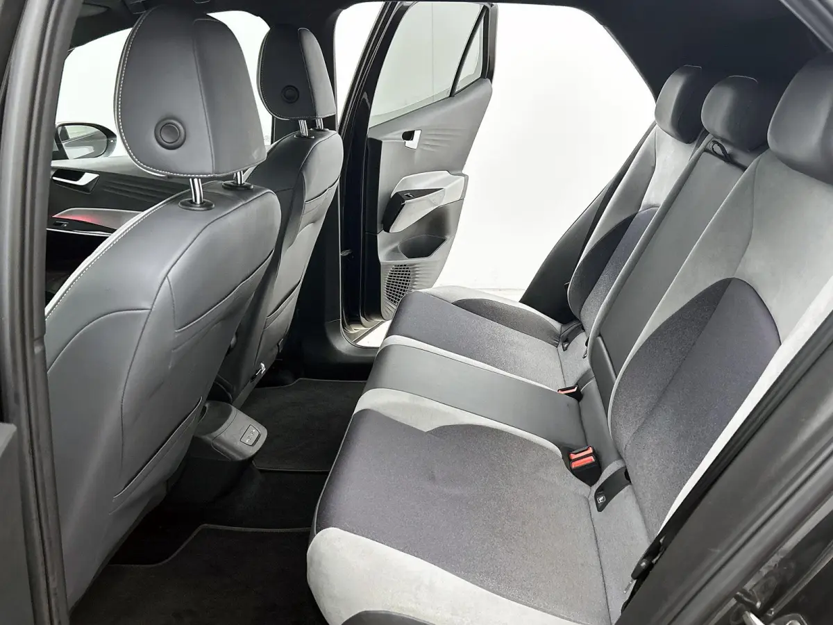 First Plus 58 kWh | 204 PK | SoH 91,21% | Apple Carplay/Android Auto | navigatiesysteem full map | Achteruitrijcamera | DAB ontvanger | Cruise control adaptief met Stop&Go |