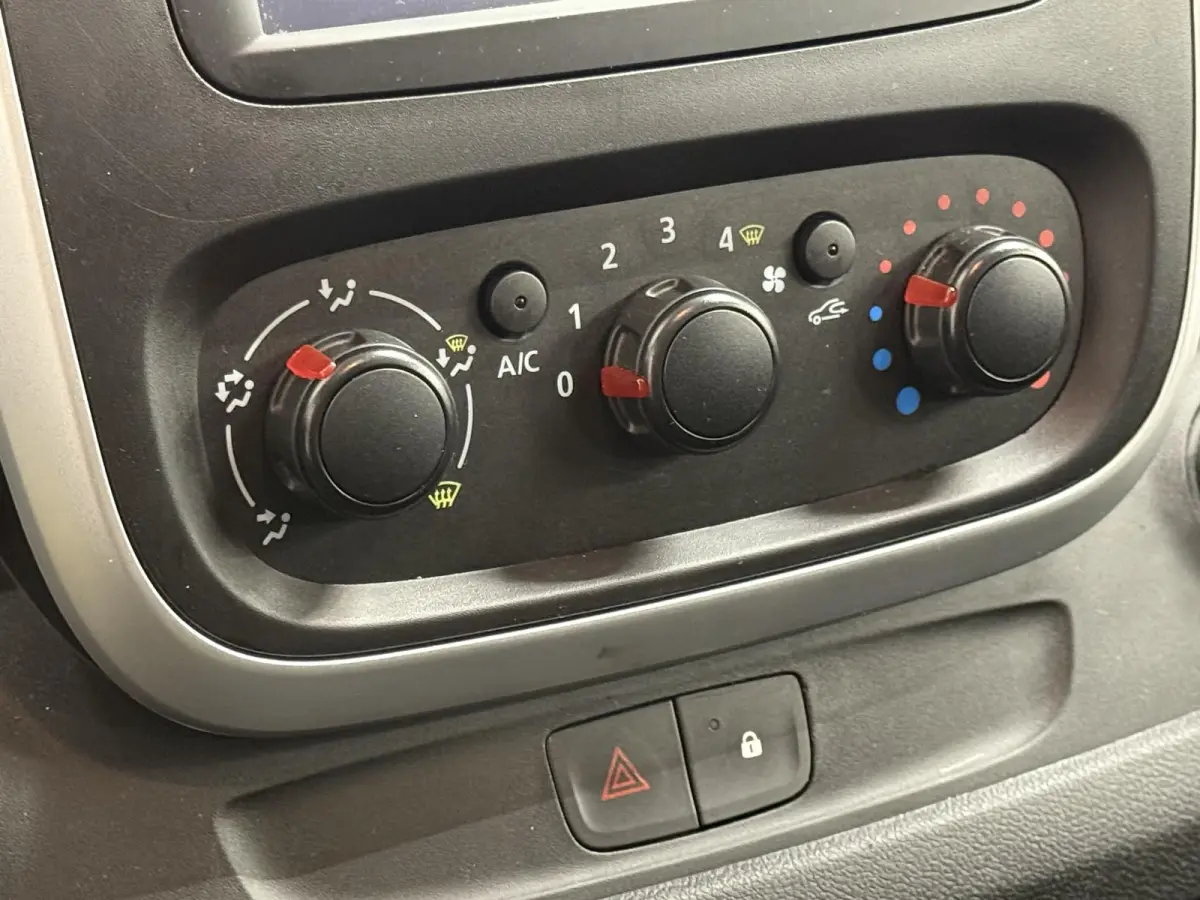 1.6 dCi Grand Zen Energy 9persoons PERSONENBUS Incl. BTW/BPM Airco Navi Cruise Control