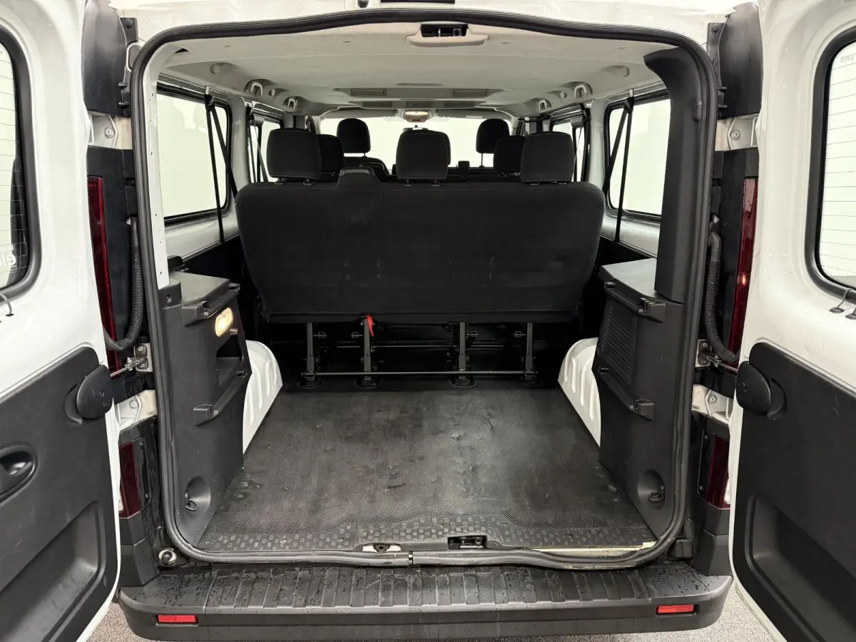 1.6 dCi Grand Zen Energy 9persoons PERSONENBUS Incl. BTW/BPM Airco Navi Cruise Control