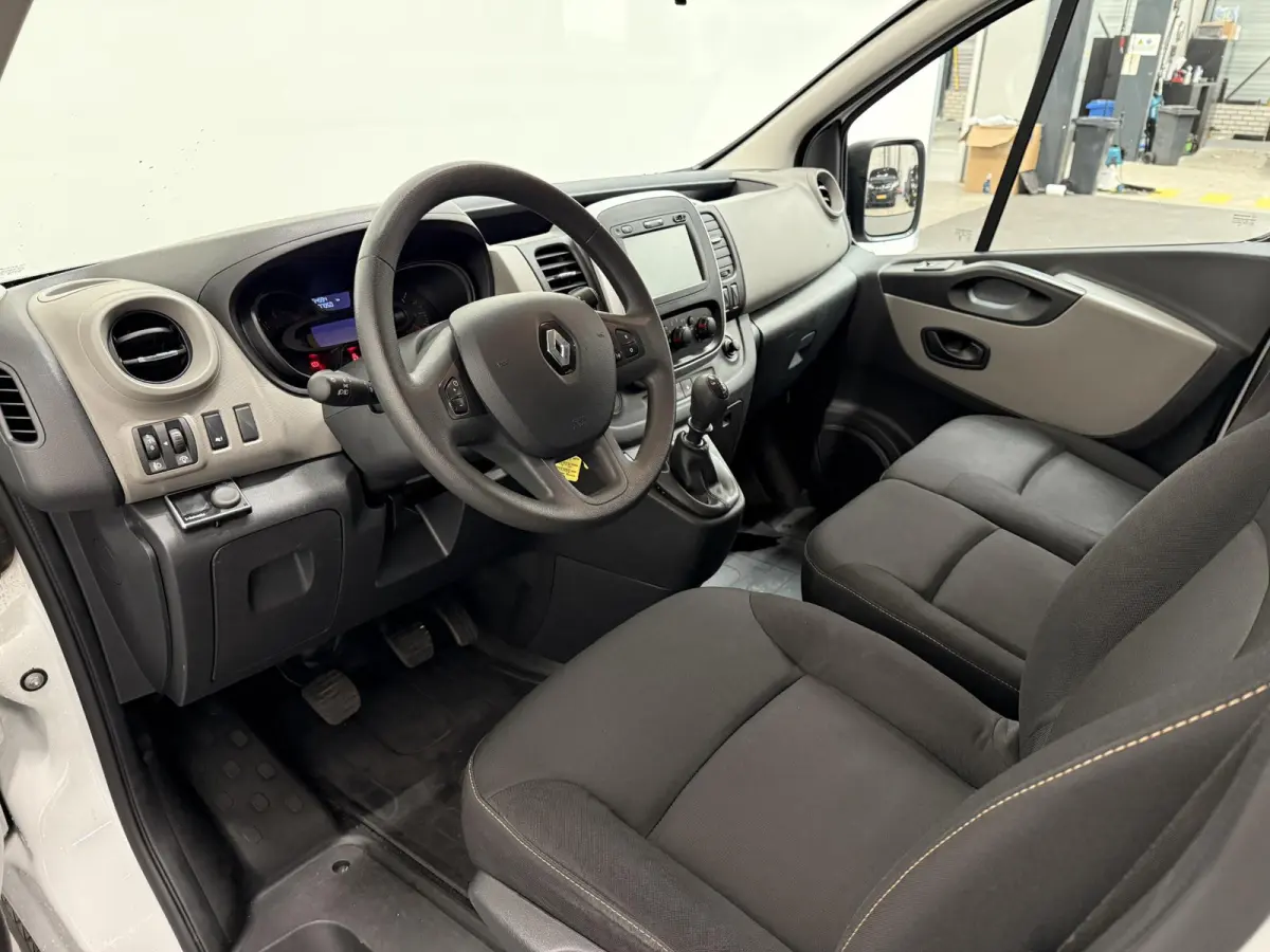 1.6 dCi Grand Zen Energy 9persoons PERSONENBUS Incl. BTW/BPM Airco Navi Cruise Control