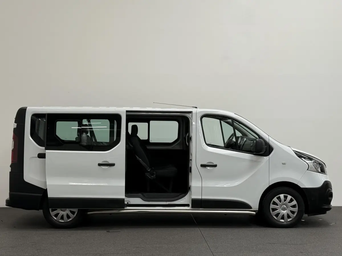 1.6 dCi Grand Zen Energy 9persoons PERSONENBUS Incl. BTW/BPM Airco Navi Cruise Control