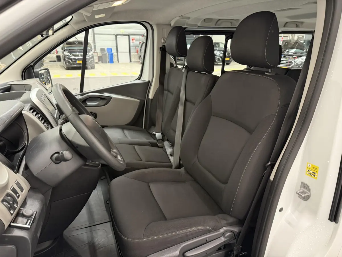 1.6 dCi Grand Zen Energy 9persoons PERSONENBUS Incl. BTW/BPM Airco Navi Cruise Control