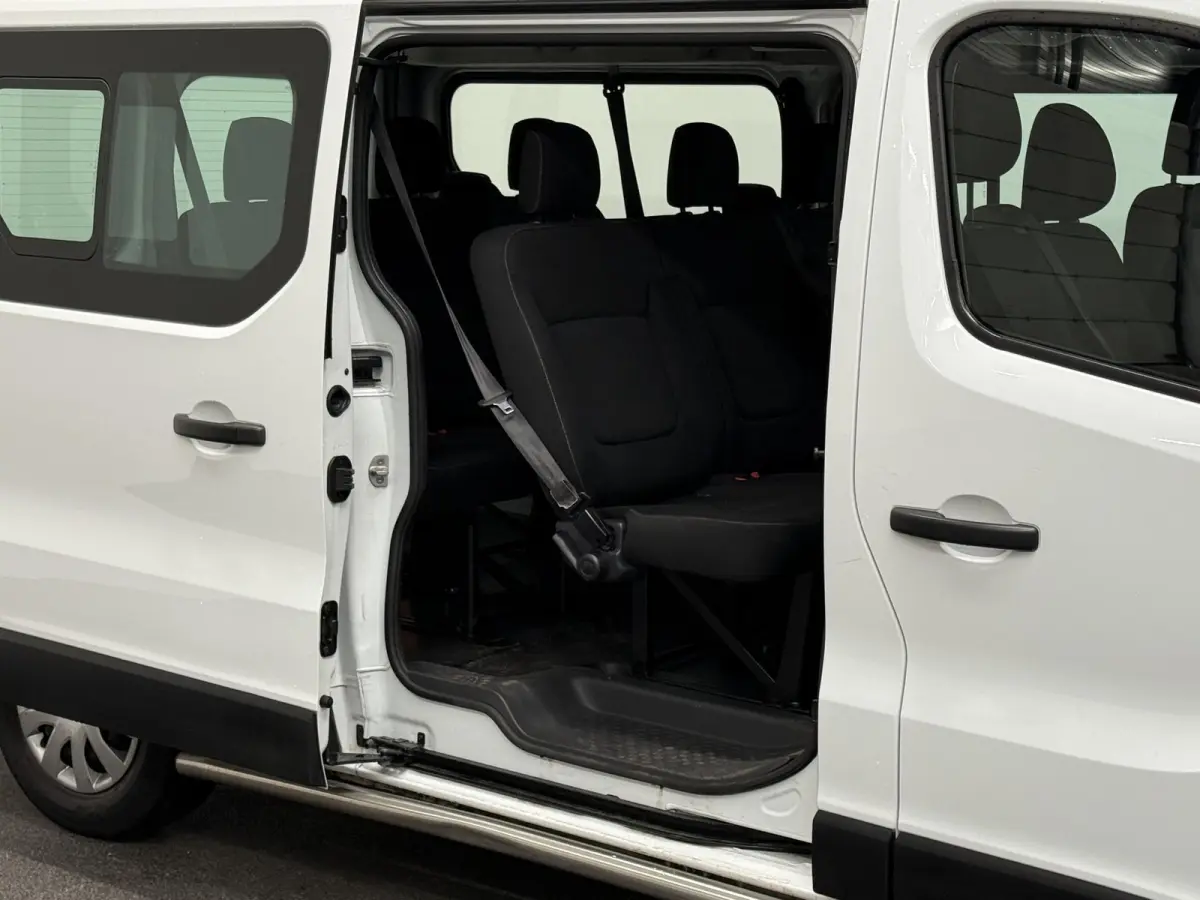 1.6 dCi Grand Zen Energy 9persoons PERSONENBUS Incl. BTW/BPM Airco Navi Cruise Control
