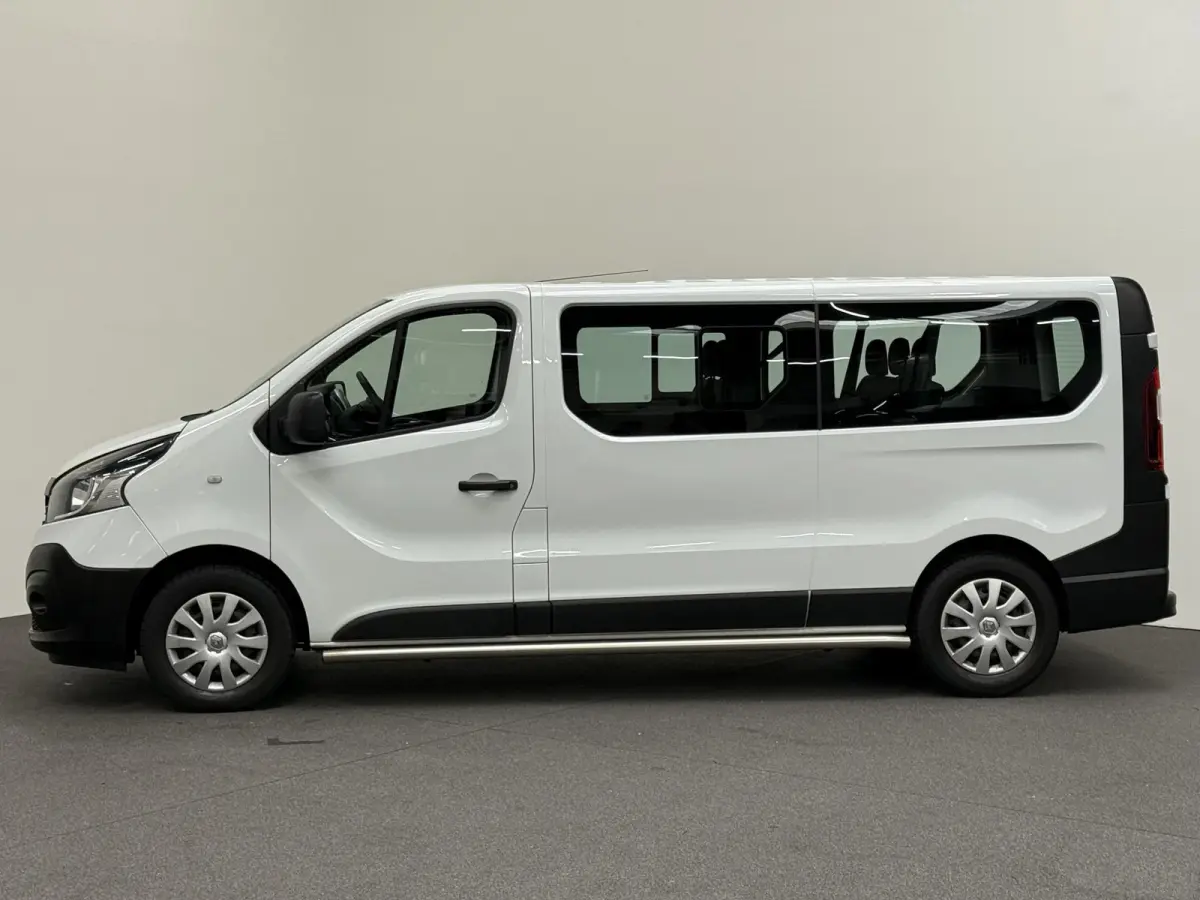 1.6 dCi Grand Zen Energy 9persoons PERSONENBUS Incl. BTW/BPM Airco Navi Cruise Control
