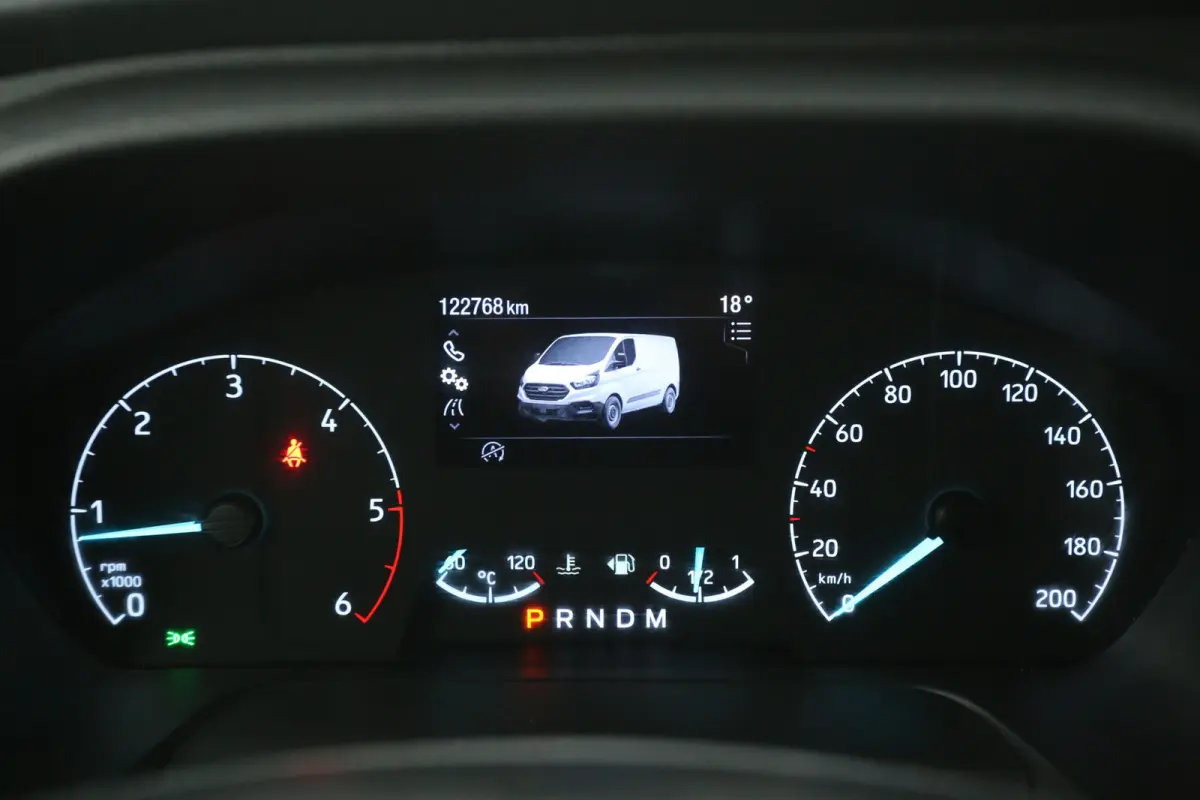 2.0 TDCI L1H1 185PK Sport | Automaat | Airco | Camera | Cruise | 3 Zits | Trekhaak | 2xSchuifdeur | Carplay