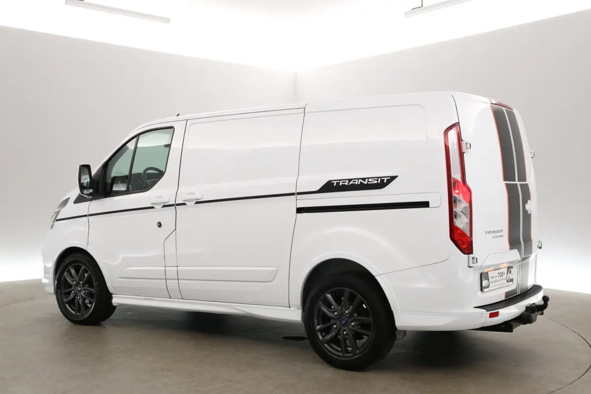 2.0 TDCI L1H1 185PK Sport | Automaat | Airco | Camera | Cruise | 3 Zits | Trekhaak | 2xSchuifdeur | Carplay