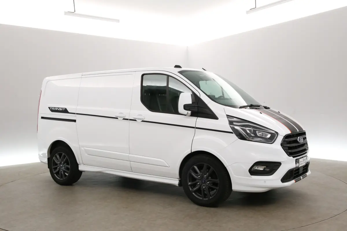 2.0 TDCI L1H1 185PK Sport | Automaat | Airco | Camera | Cruise | 3 Zits | Trekhaak | 2xSchuifdeur | Carplay