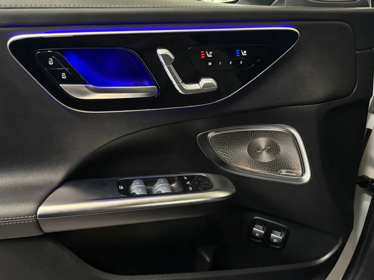 300 e AMG Pano Memory Burmester Distronic Massage 360 Digital Led Sfeer