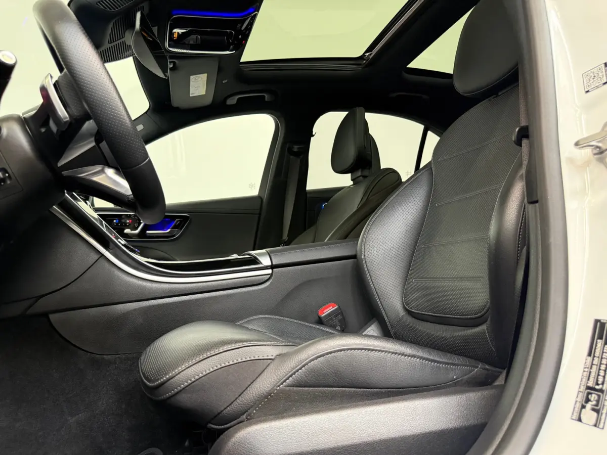 300 e AMG Pano Memory Burmester Distronic Massage 360 Digital Led Sfeer