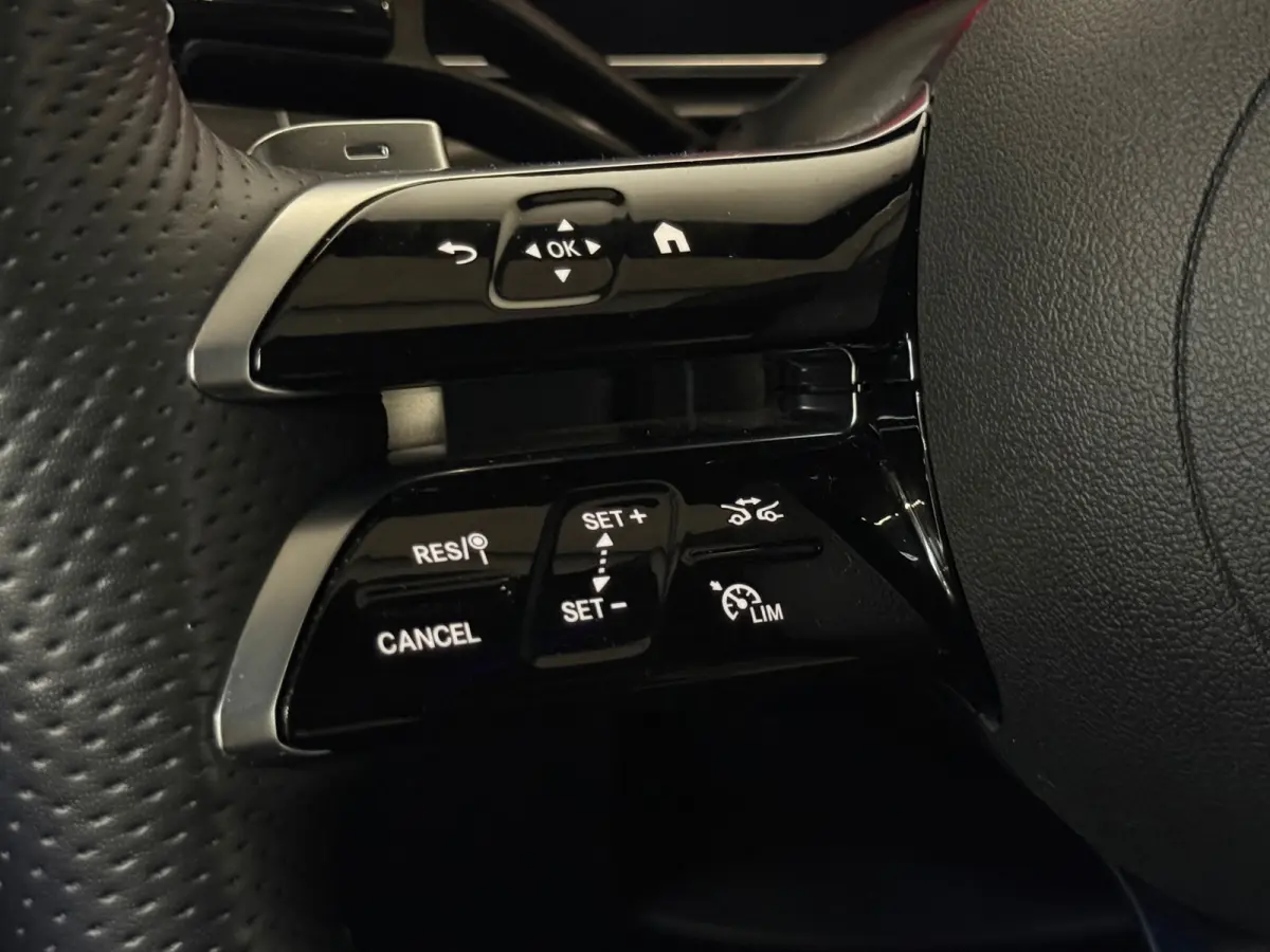 300 e AMG Pano Memory Burmester Distronic Massage 360 Digital Led Sfeer